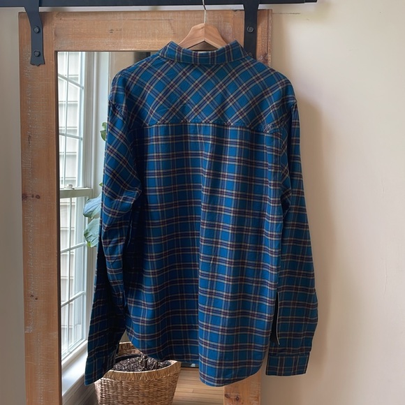NWT Mountain Khakis Downtown Flannel Shirt Size L - Picture 8 of 10
